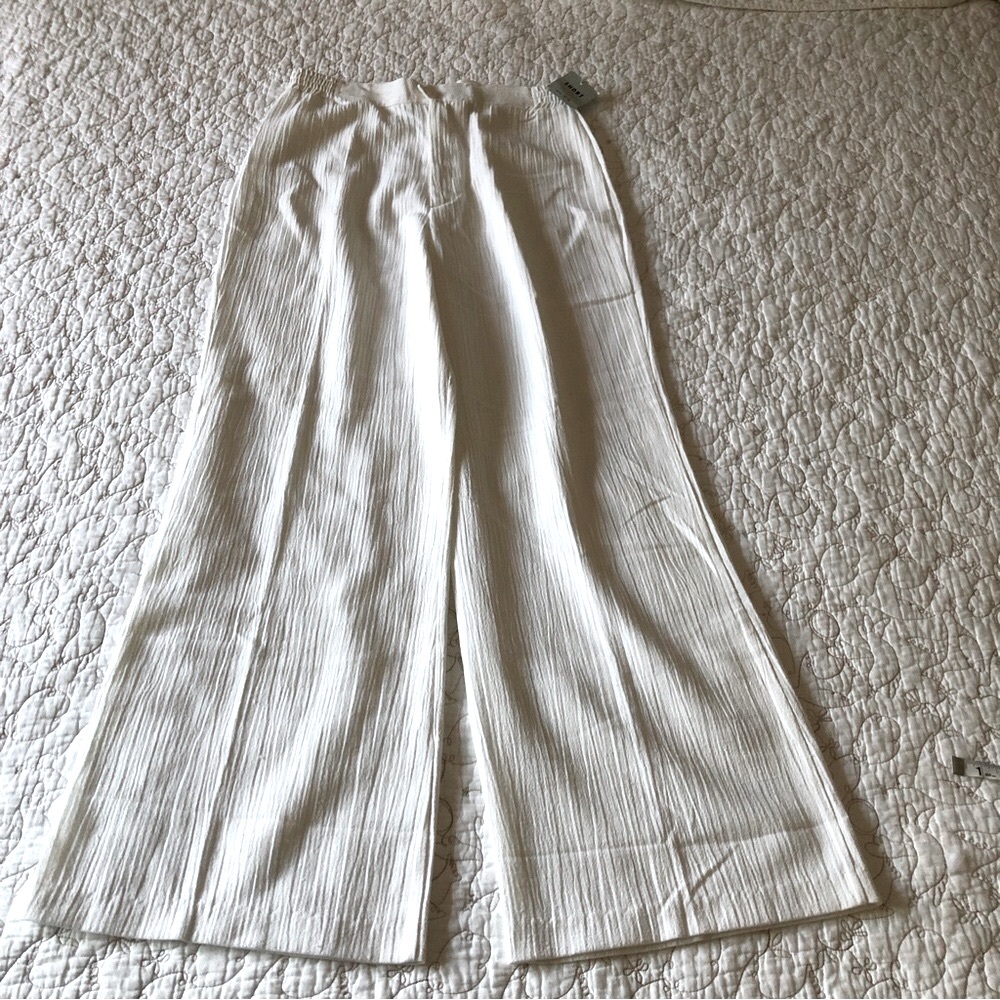 Short for the miss wide leg gauzy white Pants Size 15/16